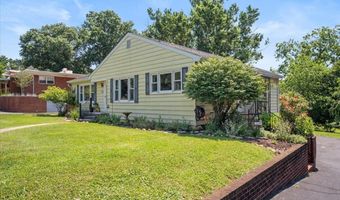 222 NE Stonewall Hts, Abingdon, VA 24210