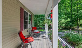 5 Pinehurst Dr, Bennington, NH 03442