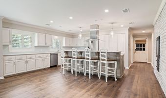 1127 N Monte Blanc Dr, Abbeville, LA 70510