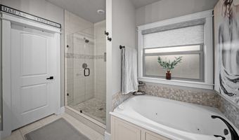 12175 Lost Oak Dr, Bentonville, AR 72712