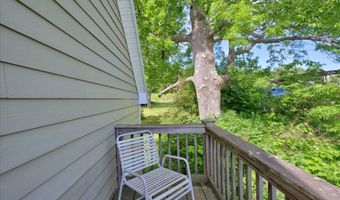104 Front St, Belfast, ME 04915