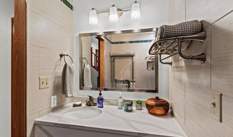 4690 Southpark Bluff Dr, Anchorage, AK 99516
