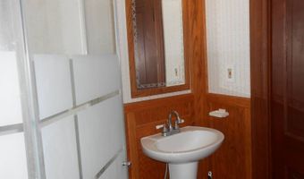 103 W Daniel St, Albany, MO 64402
