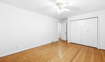 1007 Evergreen Rd, Anchorage, KY 40223