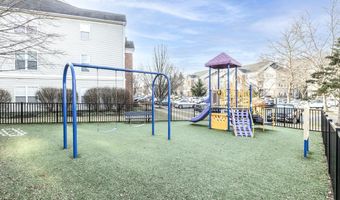 7706 HAYNES POINT Way N, Alexandria, VA 22315