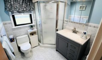 58 William St, Andover, NJ 07801