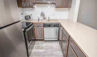 637 3RD St NE 101, Washington, DC 20002