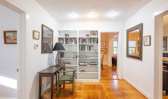 566 Newberry St SW, Aiken, SC 29801