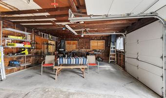 328 W Hollis St, Nashua, NH 03060