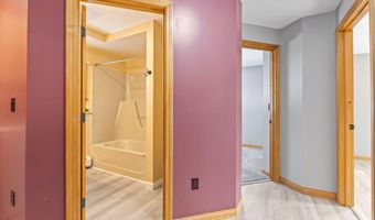 823 Washington St N, Auburn, ME 04210