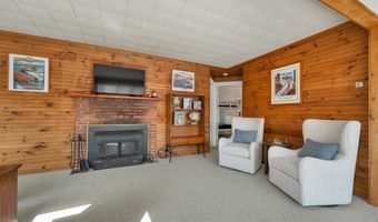20 Boat Cove Rd, Alton, NH 03810