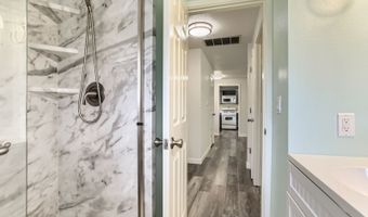 16305 SE STERLING Cir, Milwaukie, OR 97267