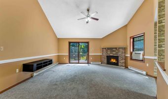 28 Penn Forest Trl, Albrightsville, PA 18210