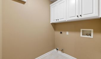 1864 Falcon Way, Benton, AR 72015