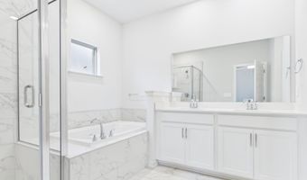 18072 Longleaf Dr, Athens, AL 35611