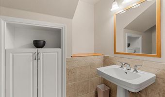 1661 Brigid Ln, Arcata, CA 95521