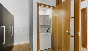 550 Seagaze Dr 9, Oceanside, CA 92054