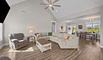 566 Hines Dr, Ayden, NC 28513