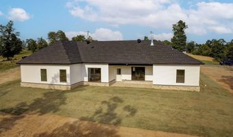 1068 Creekwood Cir, Bauxite, AR 72011