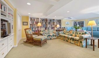 315 Ocean Ave, Newport, RI 02840