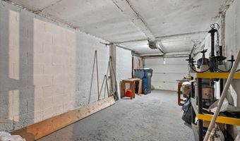 201 Clyde Rd, Bangor, ME 04401