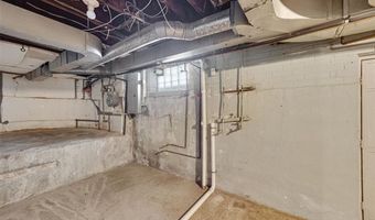9405 Mackenzie Rd, Affton, MO 63123