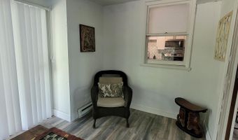 7 Holiday Ct, Albrightsville, PA 18210