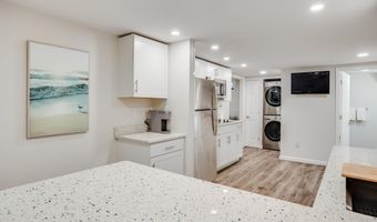 240 Bragg's Ln, Barnstable, MA 02630