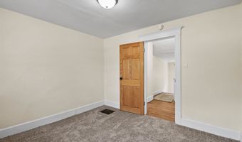 126 YALE St, Green Bay, WI 54303