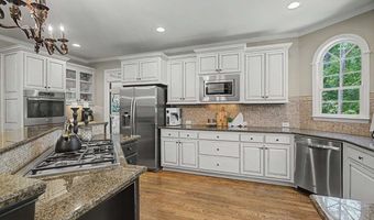 31 Rocky Brook Ct, Acworth, GA 30101