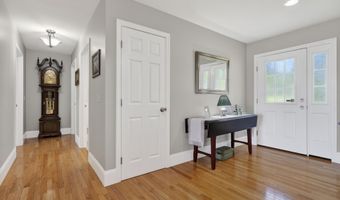 192 Depot Rd, Belgrade, ME 04917