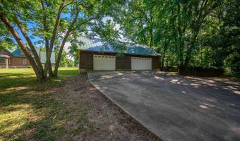 100 Plantation Ln, Batesville, AR 72501