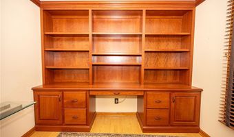 190 Wyeth Dr, Amherst, NY 14068