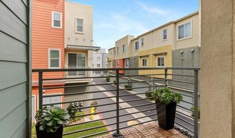 225 Royal Gln 404, Escondido, CA 92025