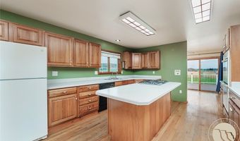53 Circle T Ln, Absarokee, MT 59001