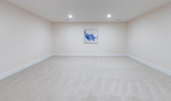 7009 PERSIMMON TREE Rd, Bethesda, MD 20817