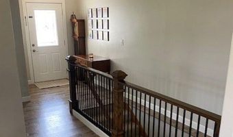 208 Broadmore Cir, Angola, IN 46703