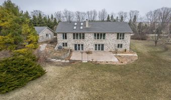 E7009 Jackson Rd, Algoma, WI 54201