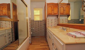 712 Duckett St, Advance, MO 63730