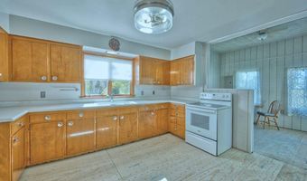 101 N Fayal Ave, Eveleth, MN 55734