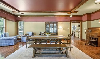 990 Buckwood Rd, Bauxite, AR 72011