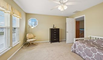 18 Peaksail Dr, Bayville, NJ 08721