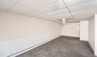 60 SPRING St, Lincoln, RI 02838