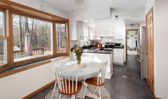 95 Obtuse Hill Rd, Brookfield, CT 06804