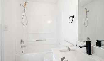 2135 Kilmington Sq, Alpharetta, GA 30009