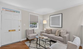 334 COMMERCE St, Alexandria, VA 22314