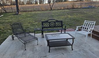 1705 Lakeview Dr, Ava, MO 65608