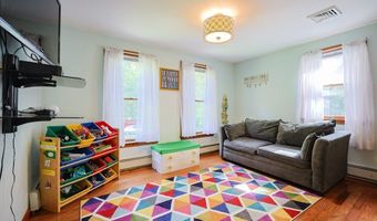 70 Plain St E, Berkley, MA 02779