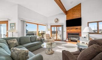 5726 Ocean Dr, Avalon, NJ 08202