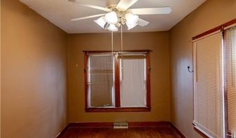 1134 Atchison St, Atchison, KS 66002